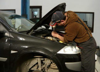 Cehia angajează mecanici şi electricieni auto din Olt. Nu se cer limbi străine