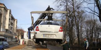 Autovehiculele staționate neregulamentar, în atenția Primăriei Slatina