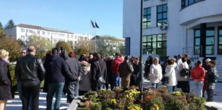 Medicii de familie au protestat în fața Prefecturii Olt