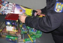 Oamenii legii, cu ochii pe obiectele pirotehnice