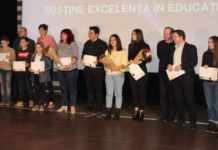 Zeci de elevi şi profesori, premiaţi de Consiliul Judeţean Olt