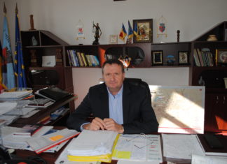 FOSTUL PRIMAR ȘI FAMILIA AU CORONAVIRUS!