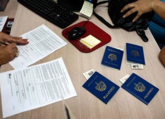 Olt: Cererile pentru eliberarea pașapoartelor se fac tot online