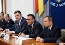 Nouă contracte de finanţare pentru proiecte derulate prin PNDL, semnate de vicepremierul Paul Stănescu
