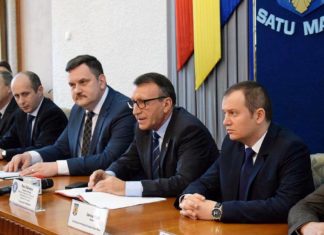 Nouă contracte de finanţare pentru proiecte derulate prin PNDL, semnate de vicepremierul Paul Stănescu