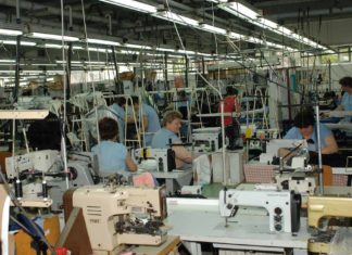 Sclavie la două firme din Olt