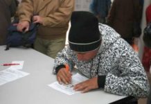 Sute de beneficiari de alocaţii de susţinere a familiei din Olt, obligaţi să dea banii înapoi