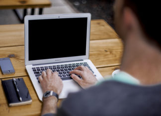 Venituri record obținute de un IT-ist din Olt