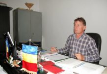 „Introducerea gazelor este singura investiţie care mai lipseşte pentru ca în comuna Fălcoiu condiţiile de viaţă să fie ca la oraş” – ne spune PETRIŞOR ALEXANDRU, primarul comunei FĂLCOIU