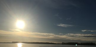 Vreme: Însorit, dar bate vântul