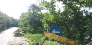 Porțiunea calamitată din DJ 546 Teslui-Deleni, refăcută de Consiliul Județean