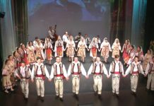 După 30 de ani, garnitura de costume populare aparținând Ansamblului Folcloric „Romanați”  va fi schimbată.