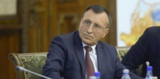 Ce a răspuns Paul Stănescu, întrebat dacă îi e ruşine să iasă pe stradă cu Dragnea