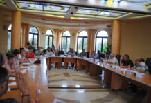 Primăria Slatina va premia cu câte 1.000 de lei pe cei nouă elevi care au avut media 10 la Evaluarea Națională