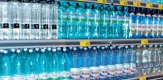 Nereguli la comercializarea apelor minerale naturale, sancţionate drastic de Protecţia Consumatorilor