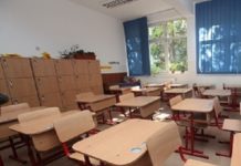 Ministrul Educației: Școlile rămân închise până după Paște