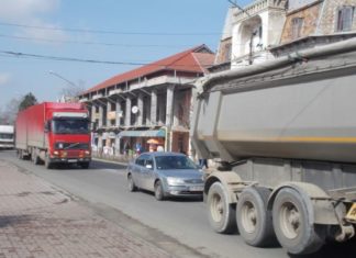 Utilajele operatorului de salubritate nu vor tranzita Balșul