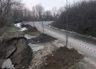 Undă verde pentru refacerea drumului de la Moșteni