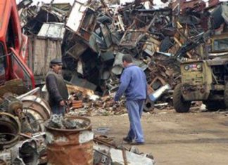 Incredibil, dar adevărat! Doi olteni au furat 56 de tone de fier vechi