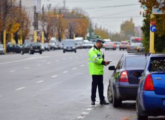 Tupeu de borfaș. Circula cu numere false de înmatriculare