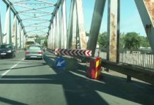 O nouă groapă în Podul Olt