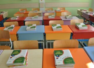 Dispare manualul unic