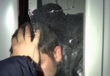 Un hoț beat criță din Slatina, prins după ce a rămas blocat în raftul cu pufuleți