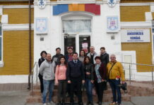 Jurnaliștii olteni au schimbat pixurile cu pistoale