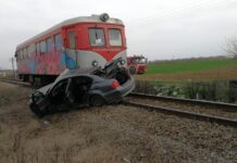 A murit în urma accidentului dintre tren și propriul autoturism