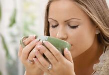 Două ceaiuri care combat ulcerul stomacal