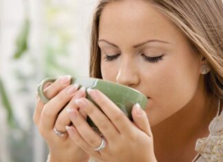 Două ceaiuri care combat ulcerul stomacal