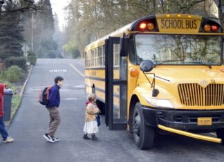 Şcoala altfel, cu peripeţii… la Balş