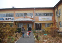 SUTE DE OLTENI AU CERUT AJUTOR LA TELEFONUL DE URGENŢĂ