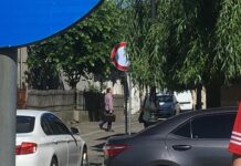 Scandal la Gostavățu. Primarul, în război cu fostul viceprimar și cu oameni de afaceri locali