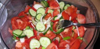 Atenţie! Nu este bine să mâncăm roşii cu castraveţi. Până acum nu s-au ştiut motivele