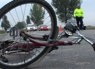 Oamenii legii cu ochii pe bicicliști