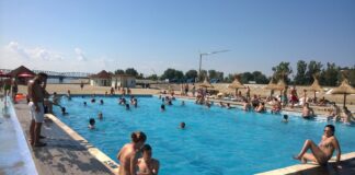 Liber la bălăceală și la bronzat. Bazinul de înot şi Plaja Olt din Slatina, deschise de Rusalii