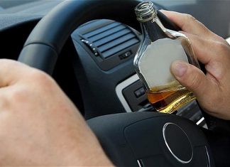 Adolescent din Olt, beat la volan