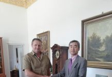 Ambasadorul Japoniei la București în vizită la Primăria Caracal