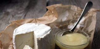 TESTUL BRÂNZEI! Cum DEOSEBIM brânza adevărată de cea CONTRAFĂCUTĂ
