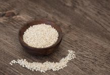 Semințele cu care puteți înlocui SAREA și au mai multe proteine decât carnea