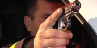 Un poliţist din Olt s-a împuşcat în cap cu arma din dotare