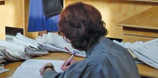 Foştii grefieri din Olt, pensii de patru ori mai mici decât foştii magistraţi