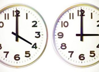 România dă ceasul înapoi. Când trecem la ora de iarnă 2025