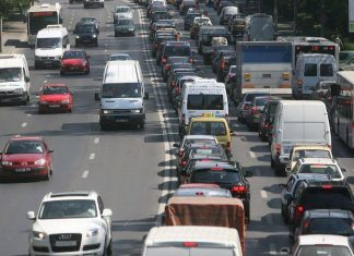 Noi limite de viteză pe autostrăzi. Se schimbă și semnele de circulație