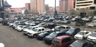 Amendă de 2000 de lei pentru mașinile abandonate în parcările publice