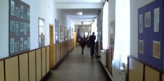 UN COLEGIU DIN SLATINA FACE ANGAJĂRI