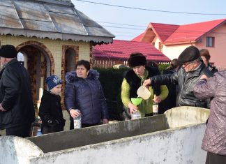 Obiceiul „păzitul fântânilor” sau „păzitul apelor”