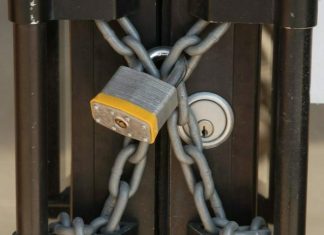 Dezastru în Olt. Zilnic, în medie, opt patroni au pus lacătul pe afacere