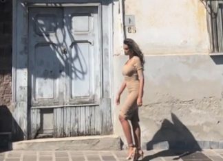 O SLĂTINEANCĂ ESTE DIN NOU ÎN CENTRUL ATENȚIEI! O NOUĂ APARIȚIE SEDUCĂTOARE